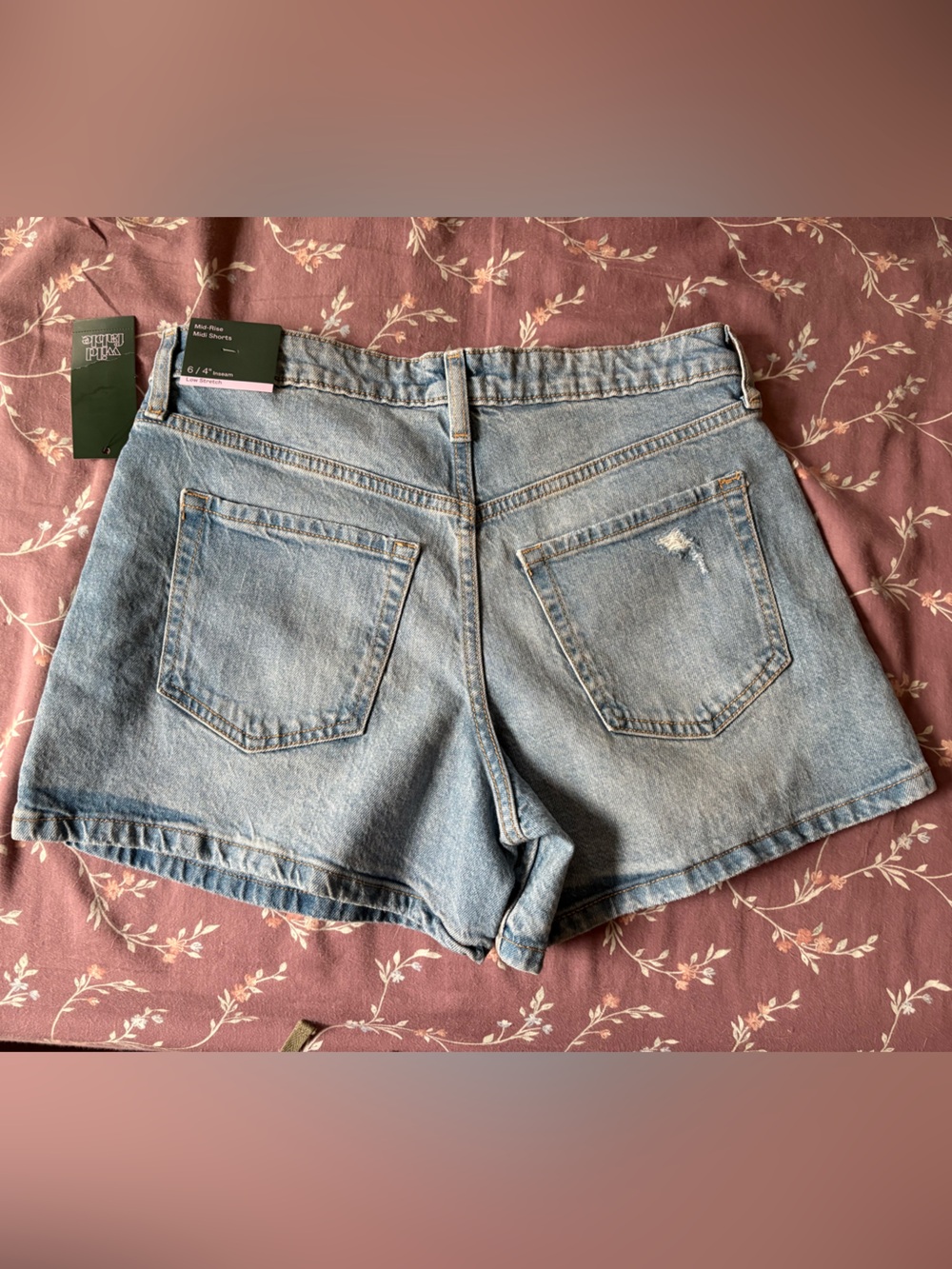 Wild Fable Mid Rise Midi shorts - Picture 2 of 7